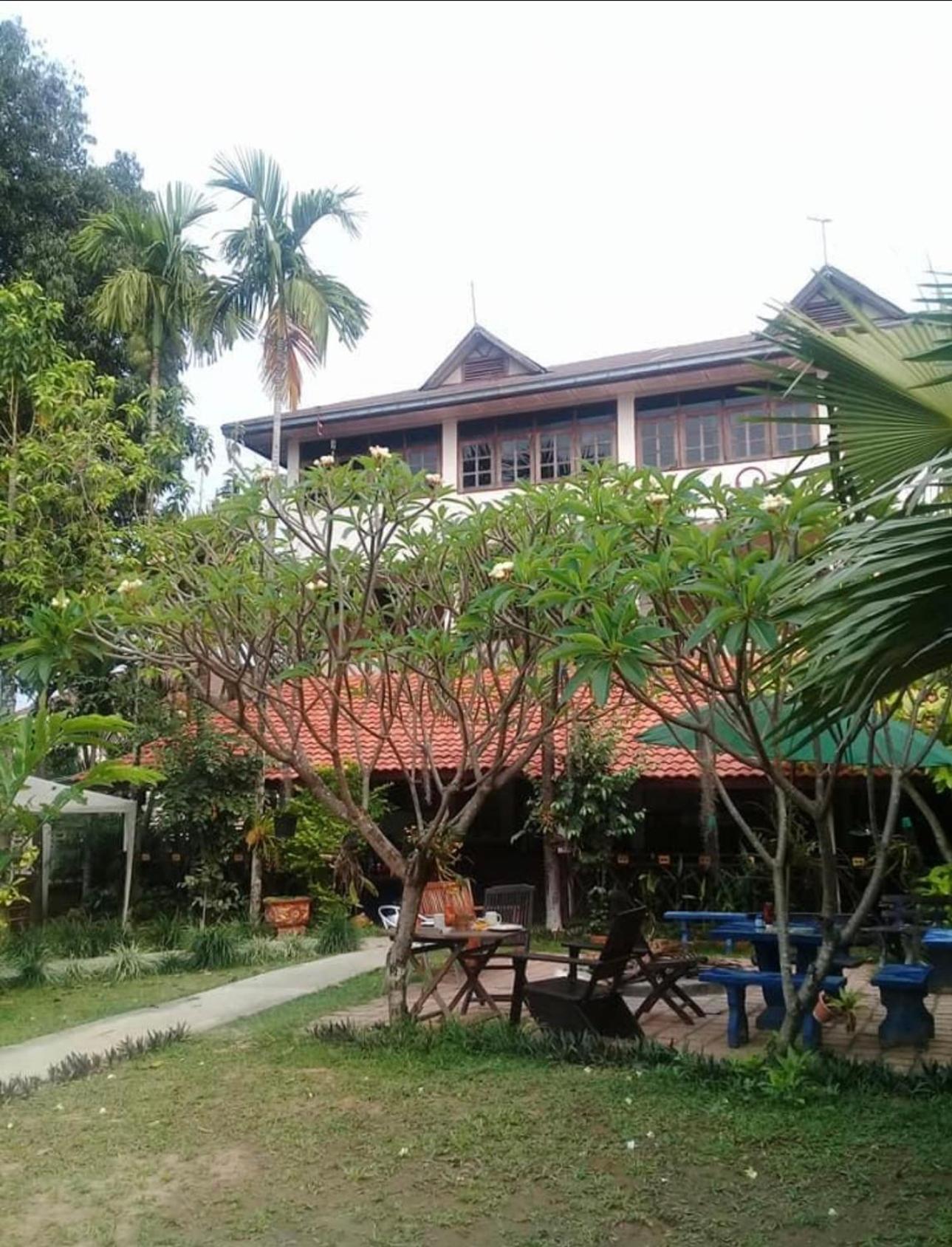 Thakhek Travel Lodge Екстериор снимка