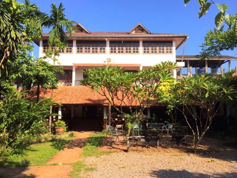 Thakhek Travel Lodge Екстериор снимка